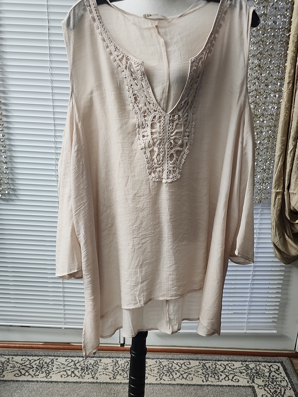 Spense Cream Crochet V-Neck Tunic Blouse